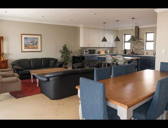 5 BEDROOM HOUSE FOR SALE IN COUNTRY VIEW ESTATE